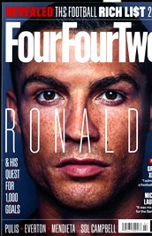 Four Four Two (UK) omslag